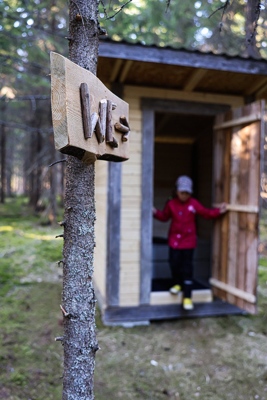 Ulkohuussi koirametsän asiakkaille